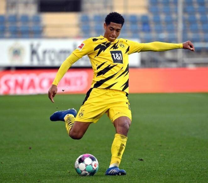 意甲媒体透露：米兰罗马寻锋目标不重合，米兰在关注佩莱格里诺，罗马想要齐尔克泽（意媒：米兰与罗马前锋引援目标不同，米兰看中佩莱格里诺，罗马瞄准齐尔克泽）