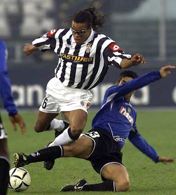 海港客战武里南联：海港3外援首发，李圣龙、杨世元出战