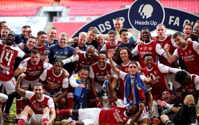 阿德莱德联官方：后卫皮埃利亚斯重伤，将缺席至2026年底（阿德莱德联官宣：后卫皮埃利亚斯重伤，预计缺席至2026年底）