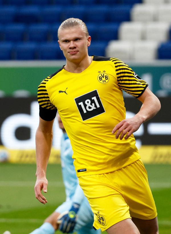 女子篮球联赛焦点球员表现回顾