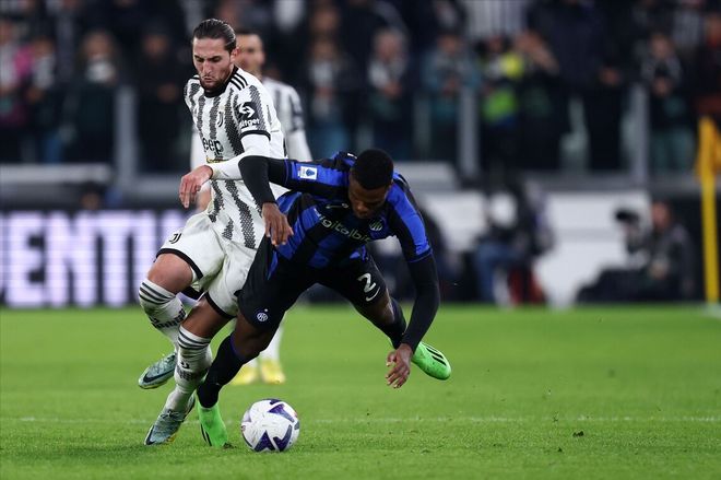 2025山东省齐鲁足球超级联赛：泰安2-1击败聊城夺冠