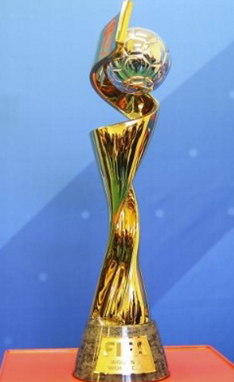 图片报：基米希因脚踝问题未全程参加训练，战海登海姆可能替补（图片报：基米希脚踝不适未全程合练，对阵海登海姆或从替补席出发）