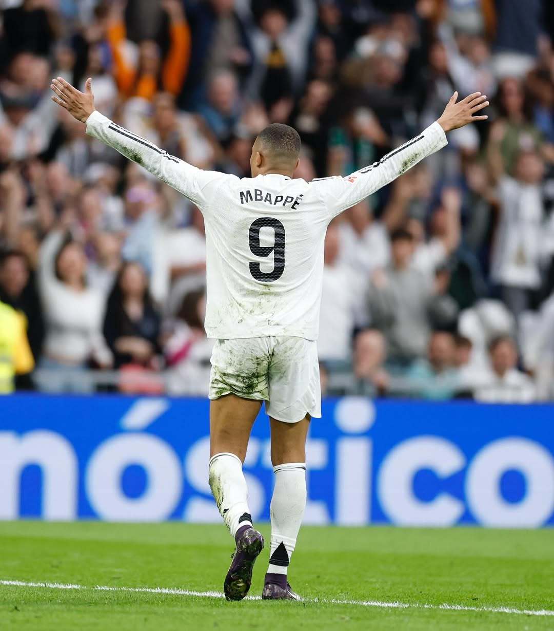 布恩迪亚本赛季英超替补登场打入3球，多于任何其他球员（布恩迪亚英超本季替补进3球，替补进球最多）