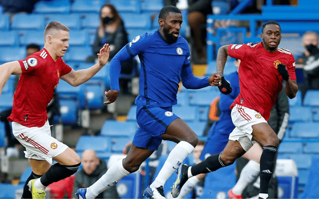 英国女歌手利帕现场观看阿根廷国家德比，并与里克尔梅合影