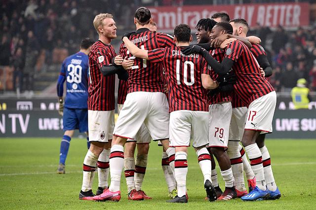 祝福！阿森纳前锋萨卡社媒官宣与相恋5年的女友求婚成功