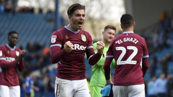 篮球火箭球队连续两场胜利庆祝