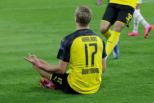 记者：兰克尔踢成都前夜溜去深圳见女友，次日回来裤裆有血