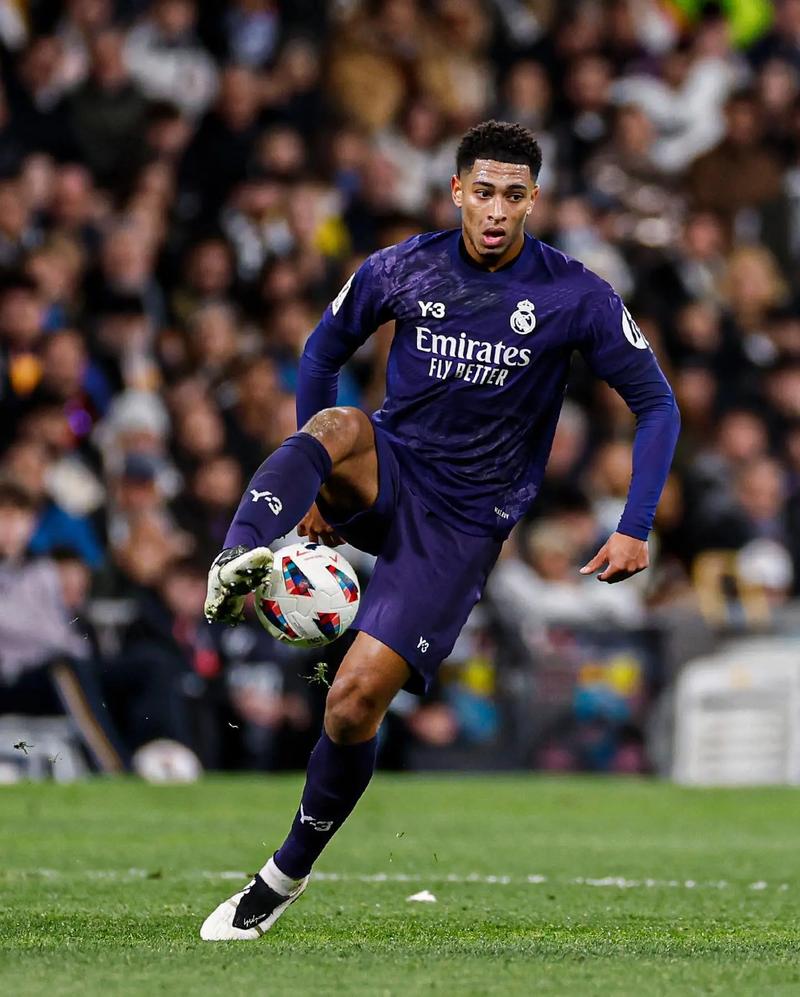 意媒：多队盯国米17岁中卫布雷达，国米看好球员天赋无意放人